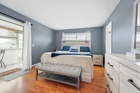 156 Berkshire West Palm Beach FL 33417