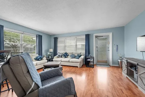 156 Berkshire West Palm Beach FL 33417