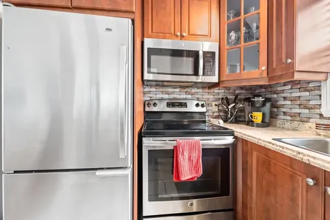 156 Berkshire West Palm Beach FL 33417