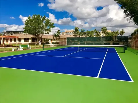 4140 NW 44th Avenue Lauderdale Lakes FL 33319