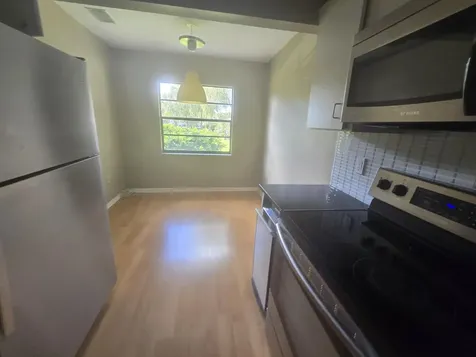 32 Southport Lane Boynton Beach FL 33436