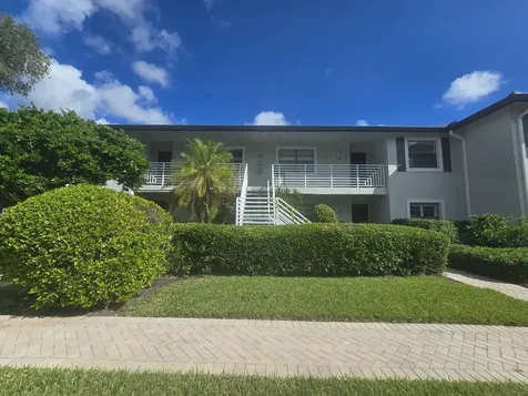 32 Southport Lane Boynton Beach FL 33436