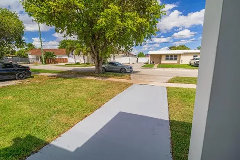 11014 Westwood Lake Drive Miami FL 33165