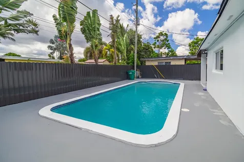 11014 Westwood Lake Drive Miami FL 33165