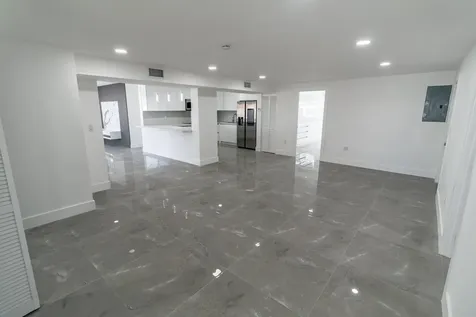 11014 Westwood Lake Drive Miami FL 33165