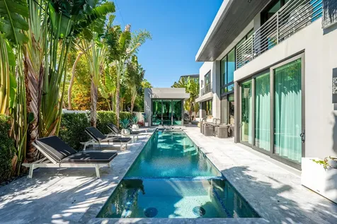 520 Ne 4th Lane Boca Raton FL 33432