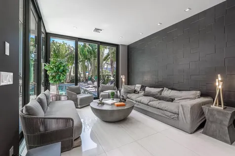 520 Ne 4th Lane Boca Raton FL 33432