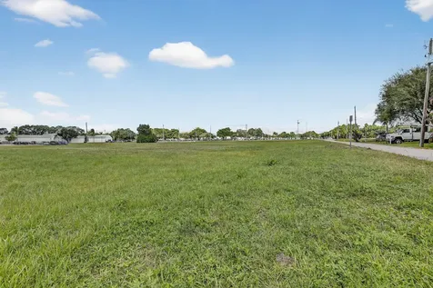 92 NW 92 Avenue Cooper City FL 33024