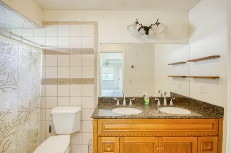 2074 Se Doverbrook Street Port Saint Lucie FL 34983