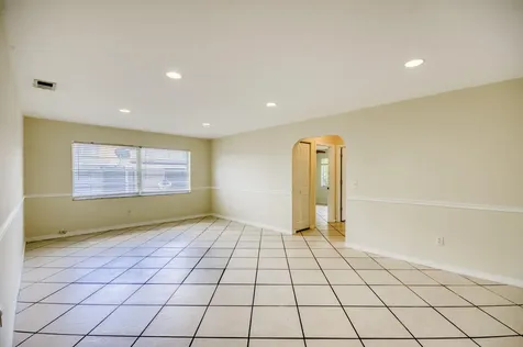 2074 Se Doverbrook Street Port Saint Lucie FL 34983