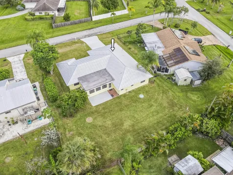 2074 Se Doverbrook Street Port Saint Lucie FL 34983
