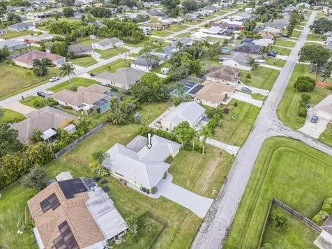 2074 Se Doverbrook Street Port Saint Lucie FL 34983