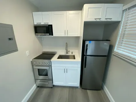 112 Lake Avenue Lake Worth Beach FL 33460
