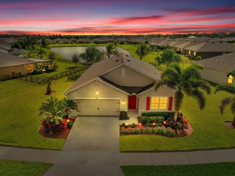 2785 Granville Manor Vero Beach FL 32968