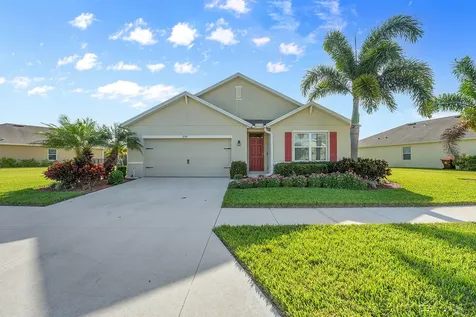 2785 Granville Manor Vero Beach FL 32968