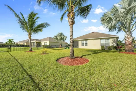 2785 Granville Manor Vero Beach FL 32968