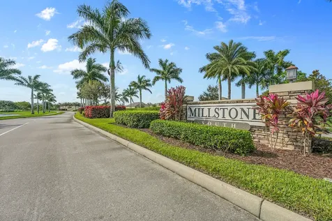 2785 Granville Manor Vero Beach FL 32968