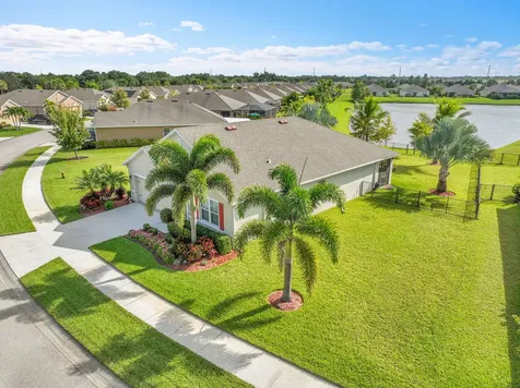 2785 Granville Manor Vero Beach FL 32968
