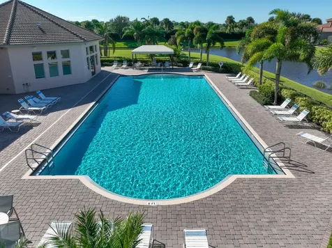 2785 Granville Manor Vero Beach FL 32968