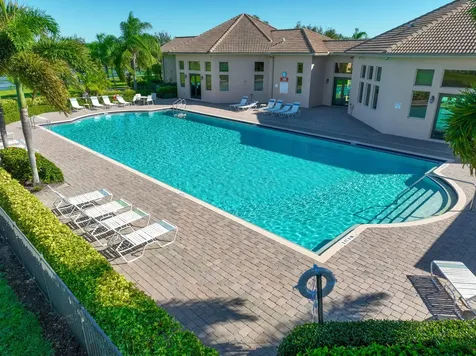 2785 Granville Manor Vero Beach FL 32968