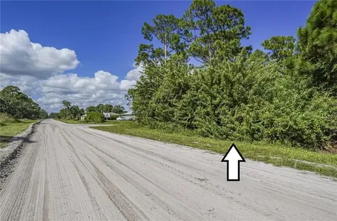 1290 10th Court Vero Beach FL 32962