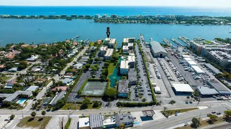 896 N Federal Highway Lantana FL 33462