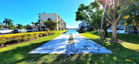 896 N Federal Highway Lantana FL 33462