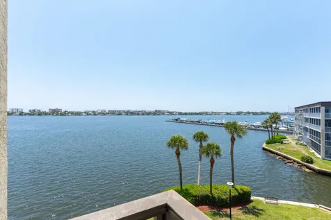 896 N Federal Highway Lantana FL 33462