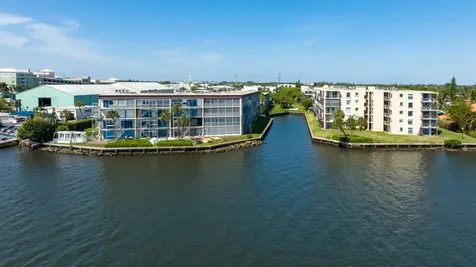 896 N Federal Highway Lantana FL 33462
