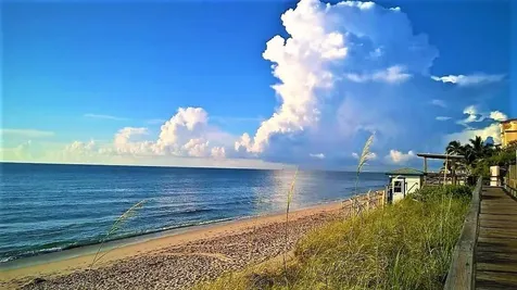 896 N Federal Highway Lantana FL 33462