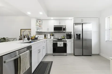 896 N Federal Highway Lantana FL 33462