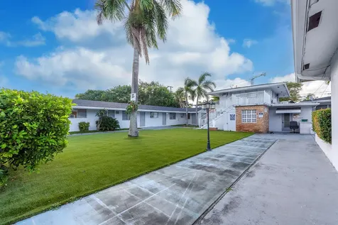 1826 Sherman Street Hollywood FL 33020