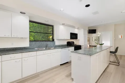 575 N Lake Way Palm Beach FL 33480
