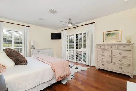 575 N Lake Way Palm Beach FL 33480