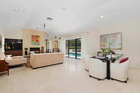 575 N Lake Way Palm Beach FL 33480