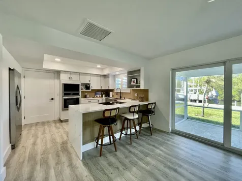 8585 SE Palm Street Hobe Sound FL 33455