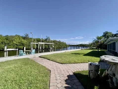 8585 SE Palm Street Hobe Sound FL 33455