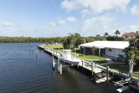 8585 SE Palm Street Hobe Sound FL 33455