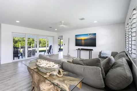 8585 SE Palm Street Hobe Sound FL 33455