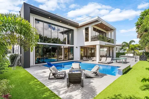 245 Ne 6th Court Boca Raton FL 33432