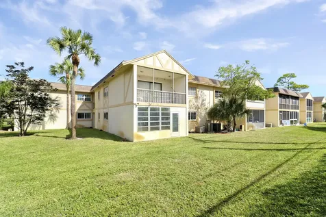 1700 Dover Road Delray Beach FL 33445