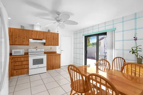 1550 Nw 22nd Avenue Delray Beach FL 33445