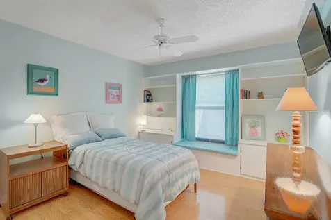 1550 Nw 22nd Avenue Delray Beach FL 33445