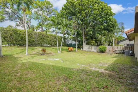 1550 Nw 22nd Avenue Delray Beach FL 33445