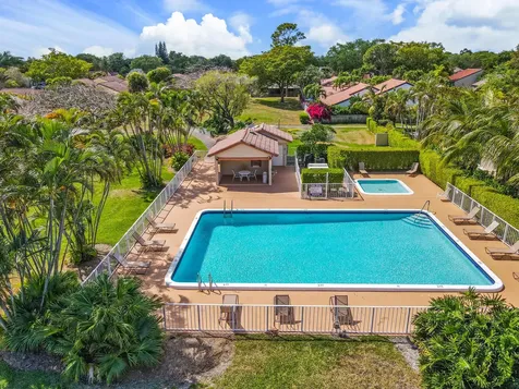 1550 Nw 22nd Avenue Delray Beach FL 33445