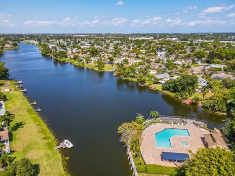 1550 Nw 22nd Avenue Delray Beach FL 33445