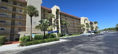 3661 Via Poinciana Lake Worth FL 33467