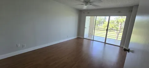 3661 Via Poinciana Lake Worth FL 33467