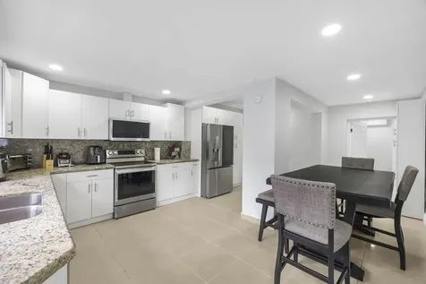2244 Sw 10th Street Miami FL 33135