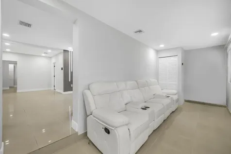 2244 Sw 10th Street Miami FL 33135